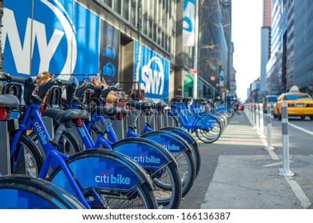 NEW YORK/USA - 24 NOVEMBER 2013: bike hire on the streets of New York day. NEW YORK CITY 24 November USA.