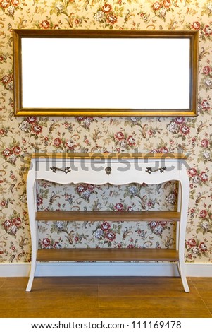 Elegant dressing table and mirror