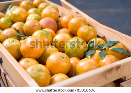 The orange fruits packs delivery to customers