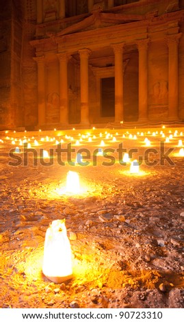 walk by night to Petra Treasury with candle illumination