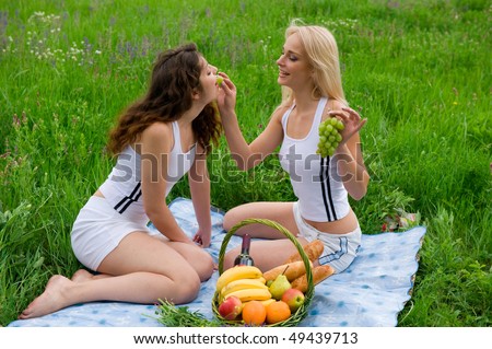 Hot teen babes having sex Speaking russian woman bookmark search
