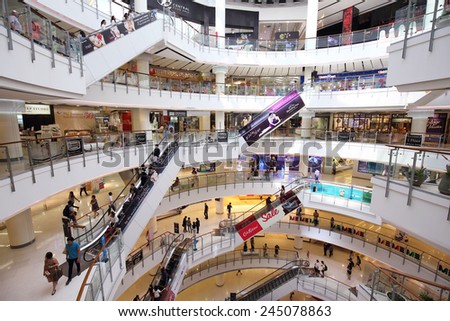 BANGKOK -JANUARY 17 : People shopping at Central World Shopping Center on January 17, 2015, in Bangkok, Thailand.Central World Shoppinfg Center is one of  the biggest shopping center in Thailand