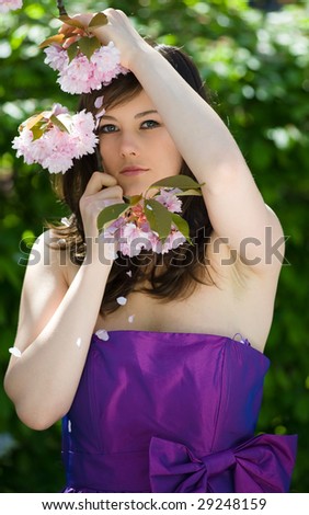 young woman  in the violet dress