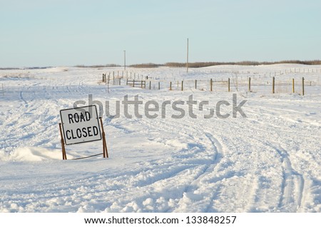 A road closed due to snow blockage
