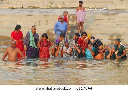 African Women Bathing