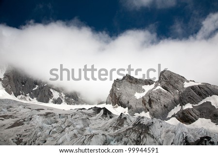 china snow mountain