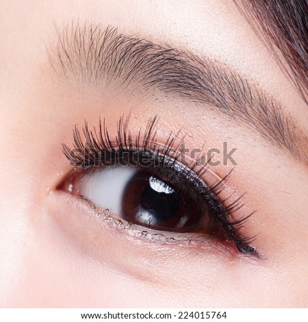 Beautiful woman eye with long eyelashes. asian model
