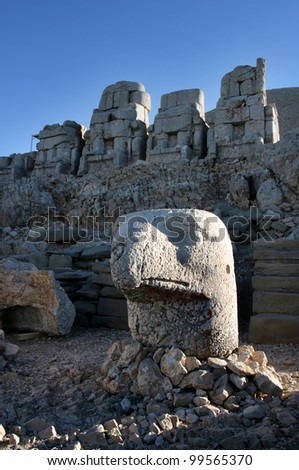 Monumental god headsand stone thrones on Mount Nemrut, Adiyaman, Turkey