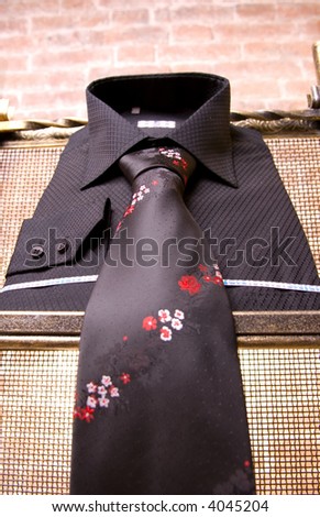 Dark Tie