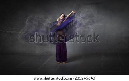 fade effect on belly dancer veil