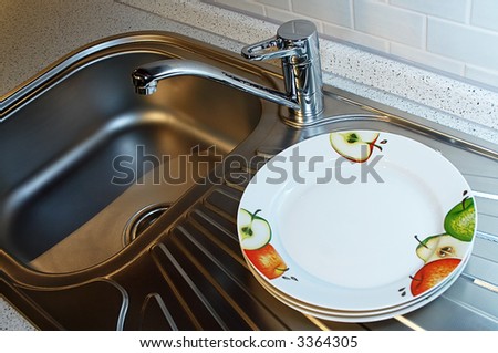 Pure plates on a new kitchen sink