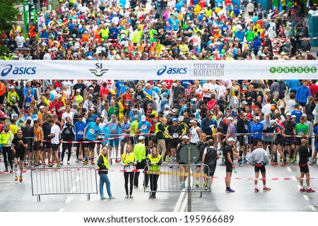 STOCKHOLM - MAY 31: Just before the start in the ASICS Stockholm Marathon 2014. May 31, 2014 in Stockholm, Sweden. 16736 people started 2014.