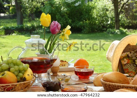 Breakfast tea and simple food in the garden.