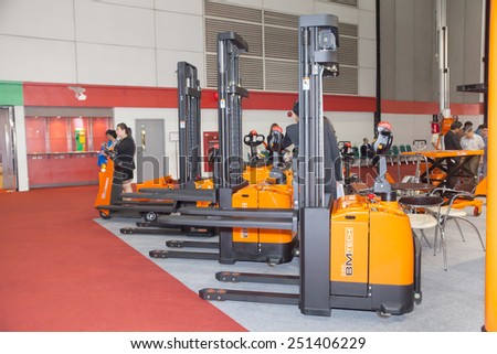 BANGKOK ,THAILAND - FEBRUARY 7: Pallet truck At THAILAND Industrial Fair  2015 And Food Pack Asia 2015 on February 7, 2015 in Bangkok, Thailand.