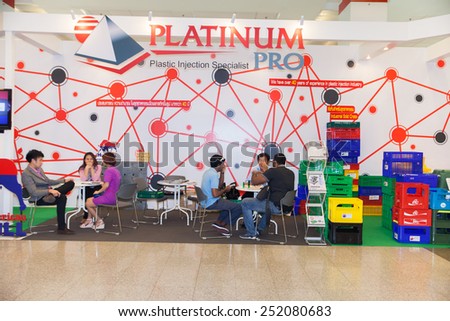 BANGKOK ,THAILAND - FEBRUARY 7: Unidentified people and plastic injection specialist at THAILAND Industrial Fair 2015 And  Food Pack Asia 2015 on February 7, 2015 in Bangkok, Thailand.