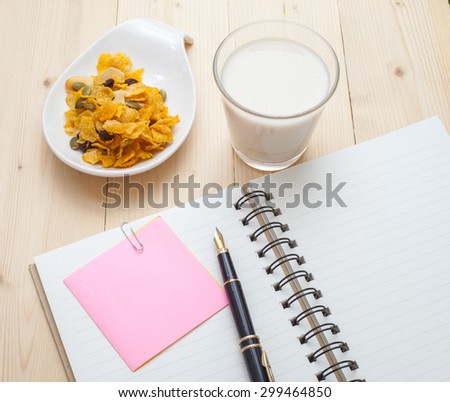 Cereal Corn Flake Caramel with milk