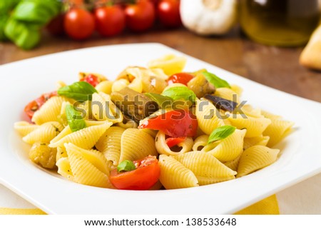 Pasta with grilled veggies