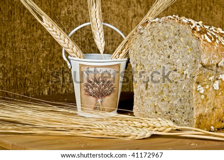 wheat stalks with whole wheat bread