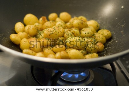 baked mini-potatoes with parsley