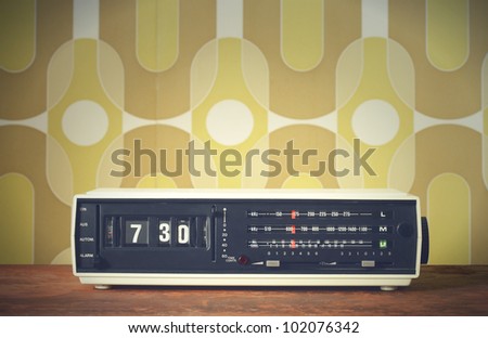 Wake up! vintage alarm clock radio