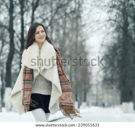 funny winter pictures running and jumping girl