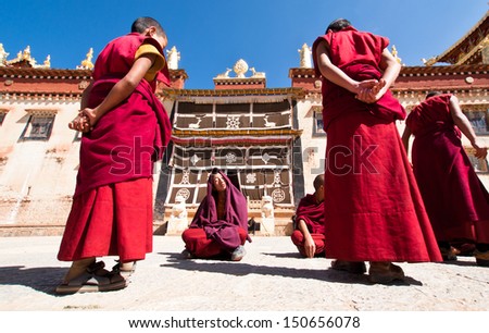 Zhongdian,China-Apr 15: Young Monks Debating In Songzanlin Tibetan Buddhist Monastery Area On April 15,2009 In Zhongdian,Yunnan China.Those Who Perform Well Have Chance To Become A Higher Lama.