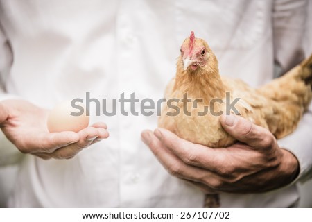 Paradox of the Chicken and the Egg Explained by a Farmer
