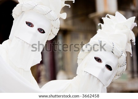 Two people in masks at the Venice Carnival (3)