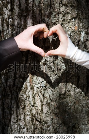 justin bieber heart on sleeve. justin bieber heart hands.