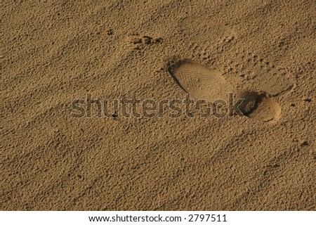 the footstep in sand