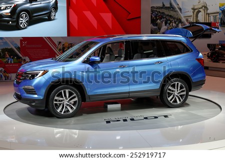 TORONTO-FEBRUARY 12: at the 2015 Canadian International Auto Show  Honda Pilot 2016 share its engine and underpinnings with Odyssey and Acura MDX  on February 12, 2015 in Toronto