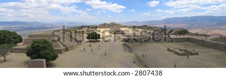 Plaza Central from Monte Alban old city - Mexico - Panorama.