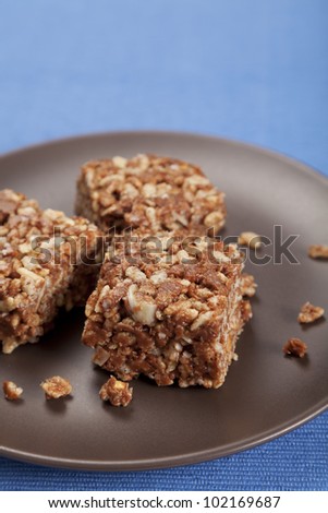 Gluten free peanut butter and puffed rice cakes