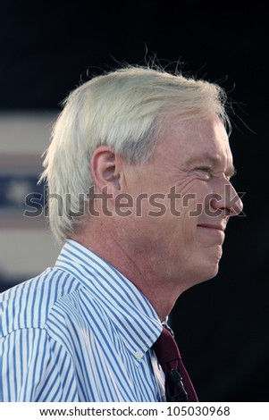 DENVER-AUG. 24:MSNBC TV pundit Chris Matthews speaks during a live broadcast from the Democratic National Convention on August 24, 2008.