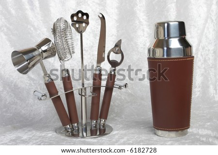 Bar Tool Set Includes: Stirring stick, Tools stand, Bar knife, Strainer, Cocktail Shaker, Double Jigger