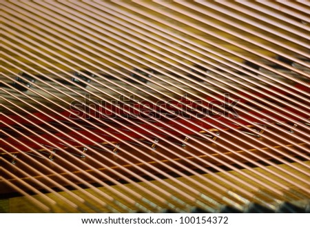 piano strings mechanics detail