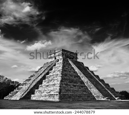 Travel Mexico background - Anicent Maya mayan pyramid El Castillo (Kukulkan) in Chichen-Itza, Mexico. Black and white version