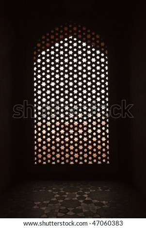 Marble carved screen window at Humayun\'s Tomb, Delhi