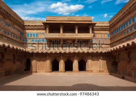 Mughal Architecture on Mughal Architecture   Man Singh Palace  Gwalior Fort  Madhya Pradesh