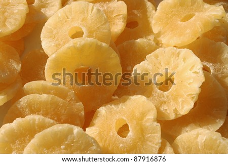 Dried pineapple