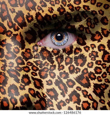 Leopard pattern on face