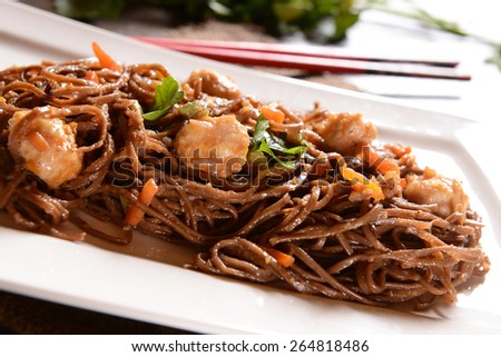 Japan saba noodles with chicken and vegetables