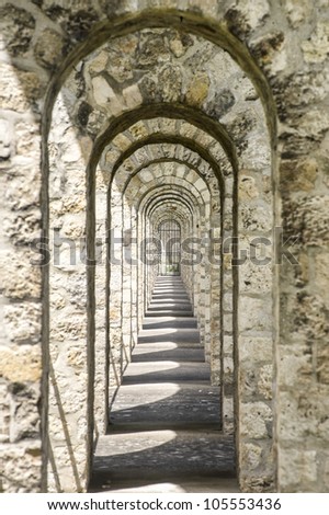 Pont-sur-Yonne (Yonne, Burgundy, France) -Ancient bridge with colonnade