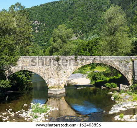 Parc des Cevennes (Gard, Languedoc-Roussillon, France): old bridge over a river
