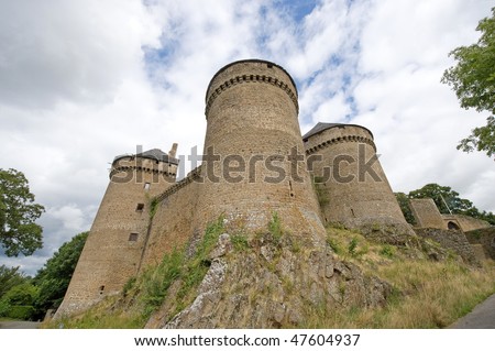 Lassay-les-Chateaux (Mayenne, Pays de la Loire, France) - Medieval castle with cylindrical towers