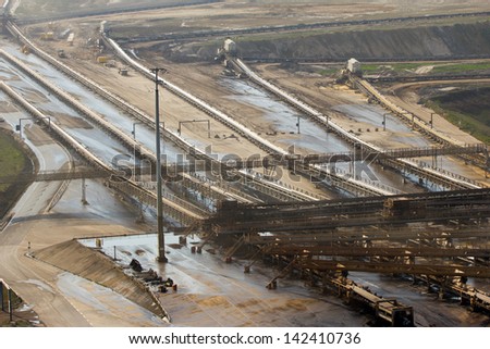 Overview of conveyor belts in a large lignite quarry