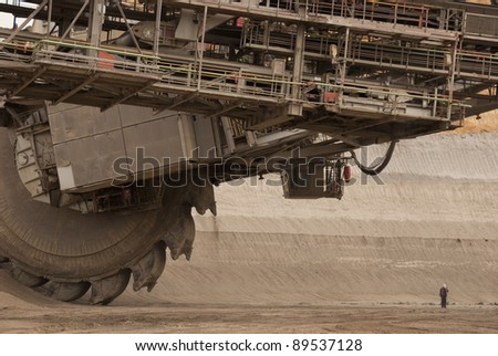 One of the world\'s largest  digging lignite (brown-coal) in of the world\'s deepest open-pit mines
