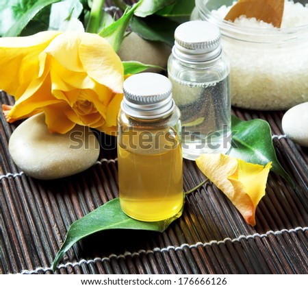 Spa Essences, Flower Aromateraphy Oil Essences in Bottles