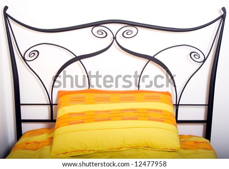 Bed of wrought iron