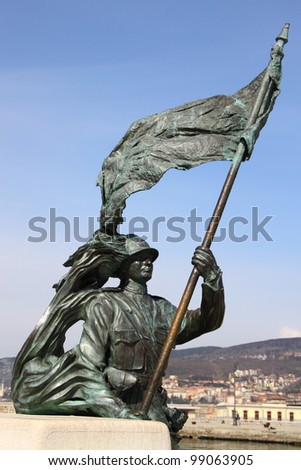 Soldiers Flag Statue